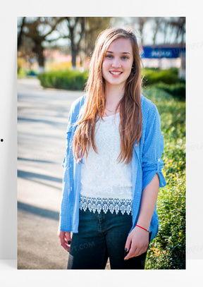 今日头条美女微笑照片,今日头条惊艳亮相，网友直呼心动！”